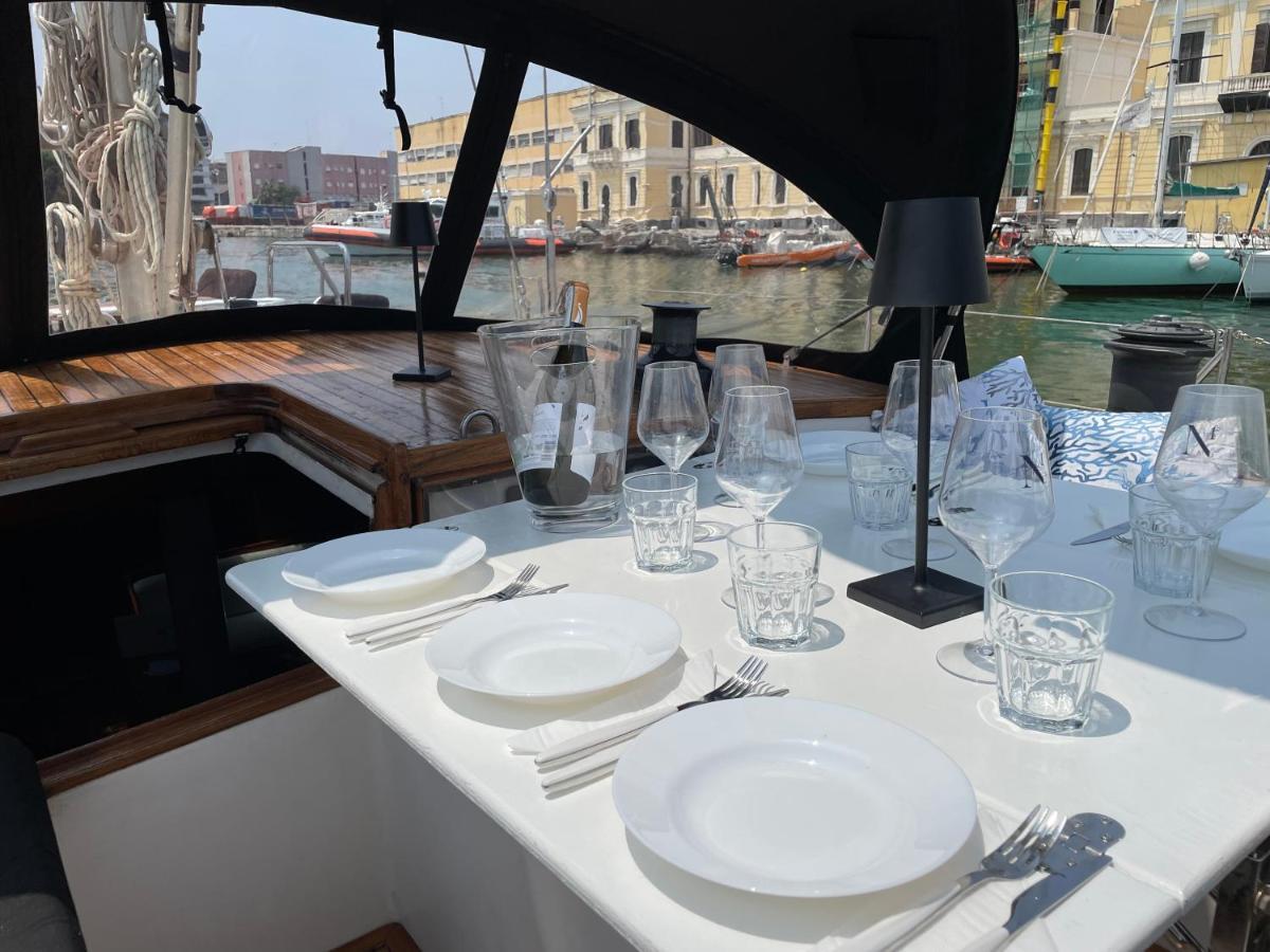 Sailboat B&B On Board Catania Exterior photo