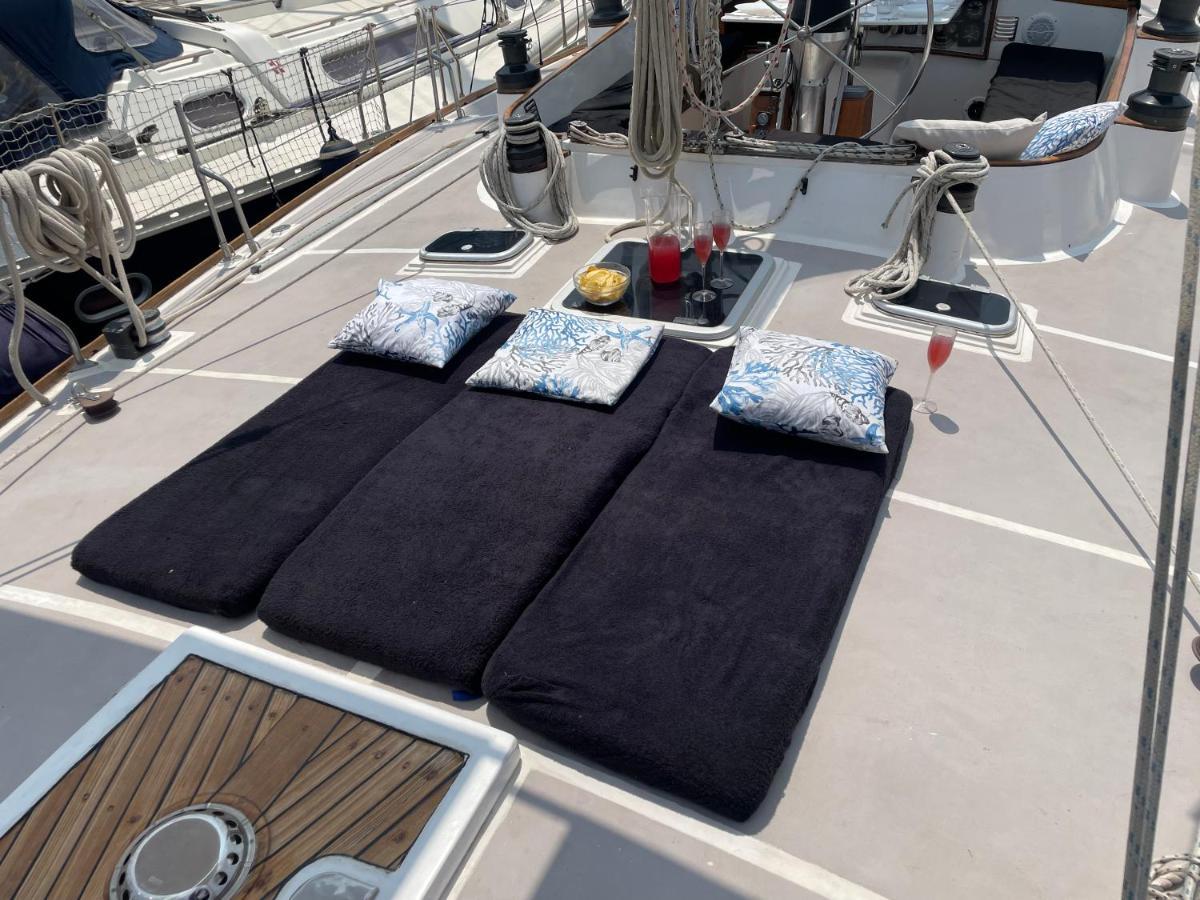 Sailboat B&B On Board Catania Exterior photo