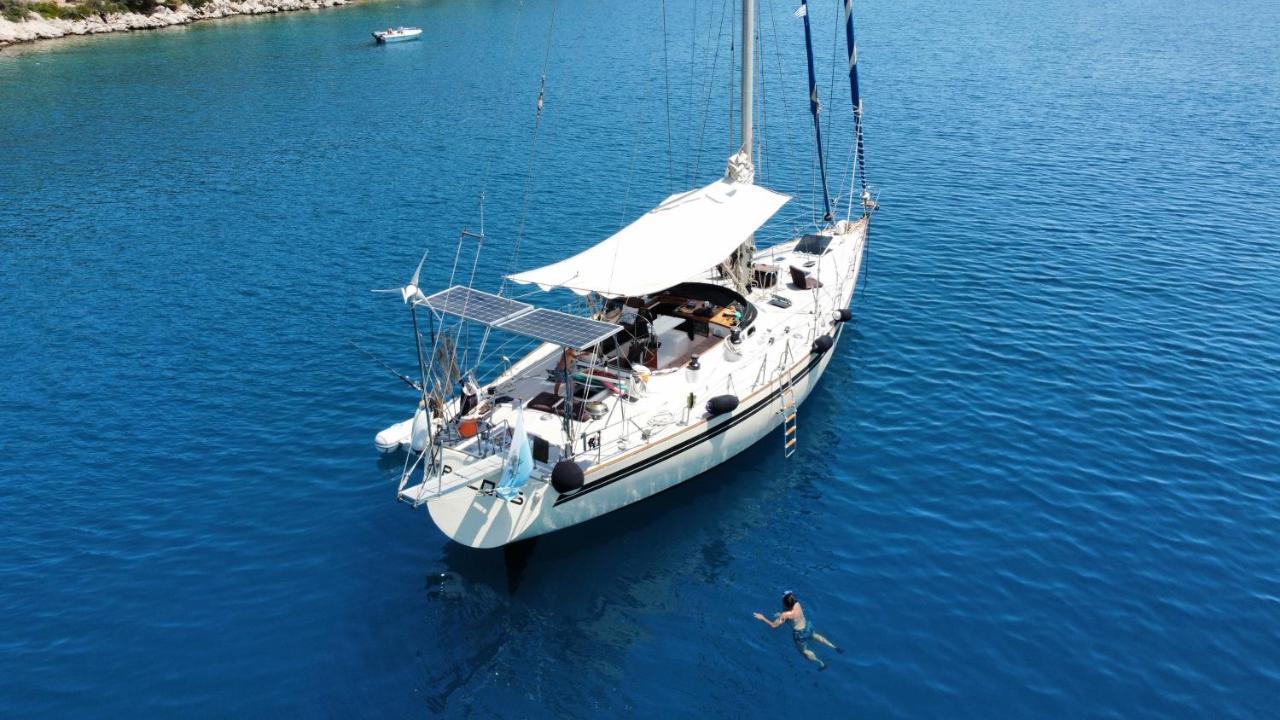 Sailboat B&B On Board Catania Exterior photo