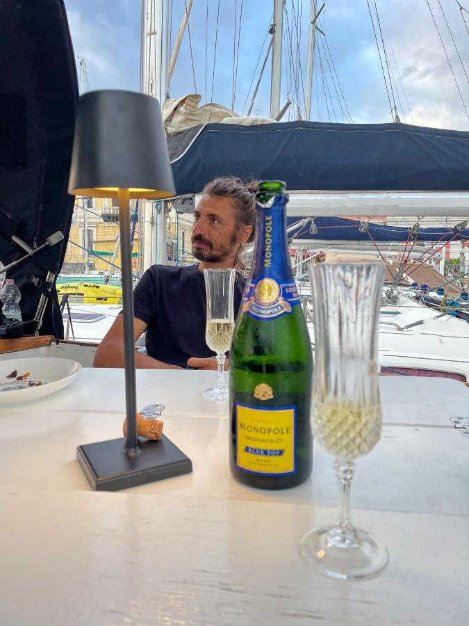 Sailboat B&B On Board Catania Exterior photo