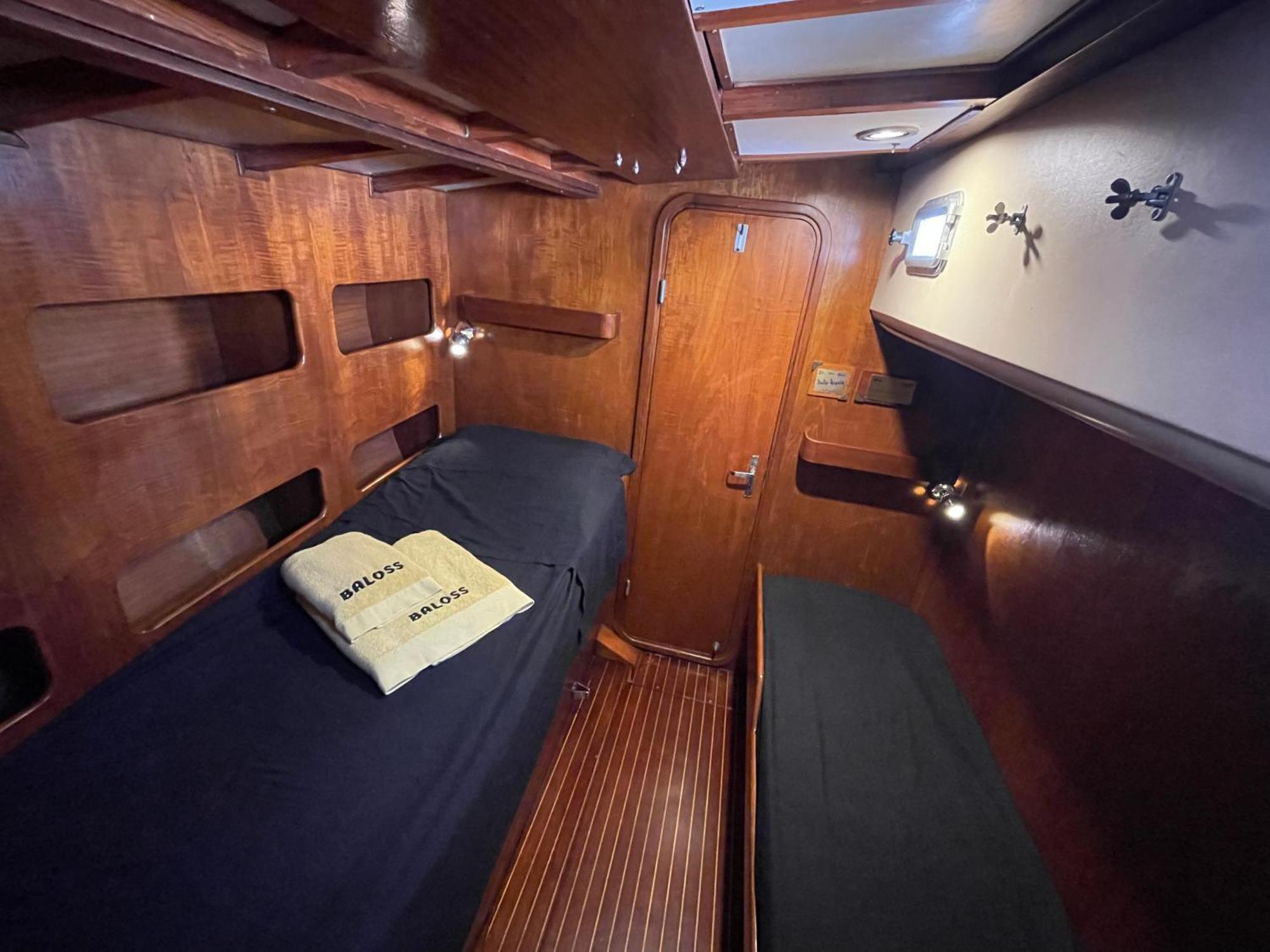 Sailboat B&B On Board Catania Exterior photo