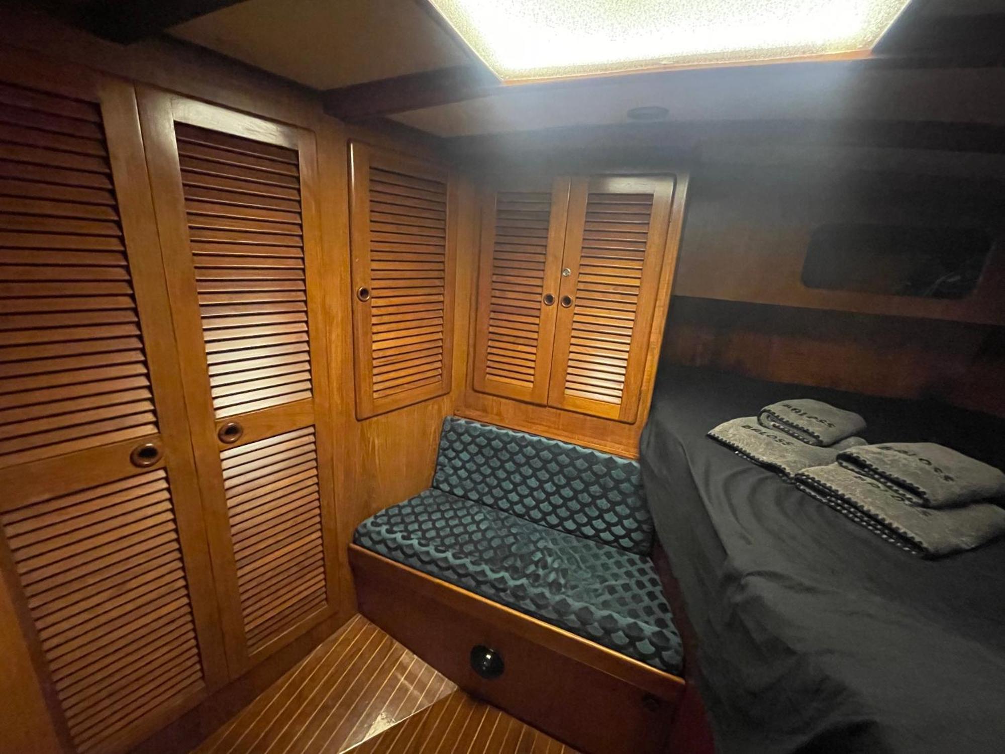 Sailboat B&B On Board Catania Exterior photo