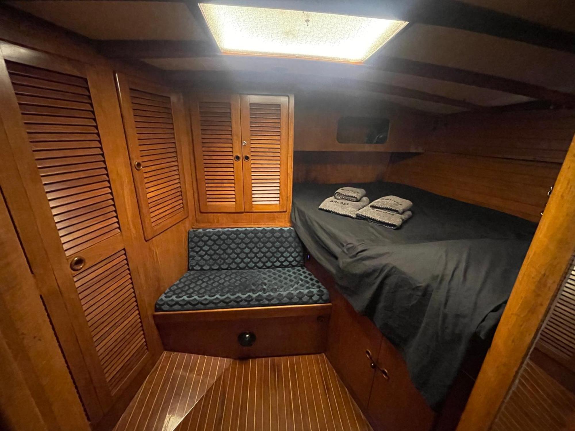Sailboat B&B On Board Catania Exterior photo
