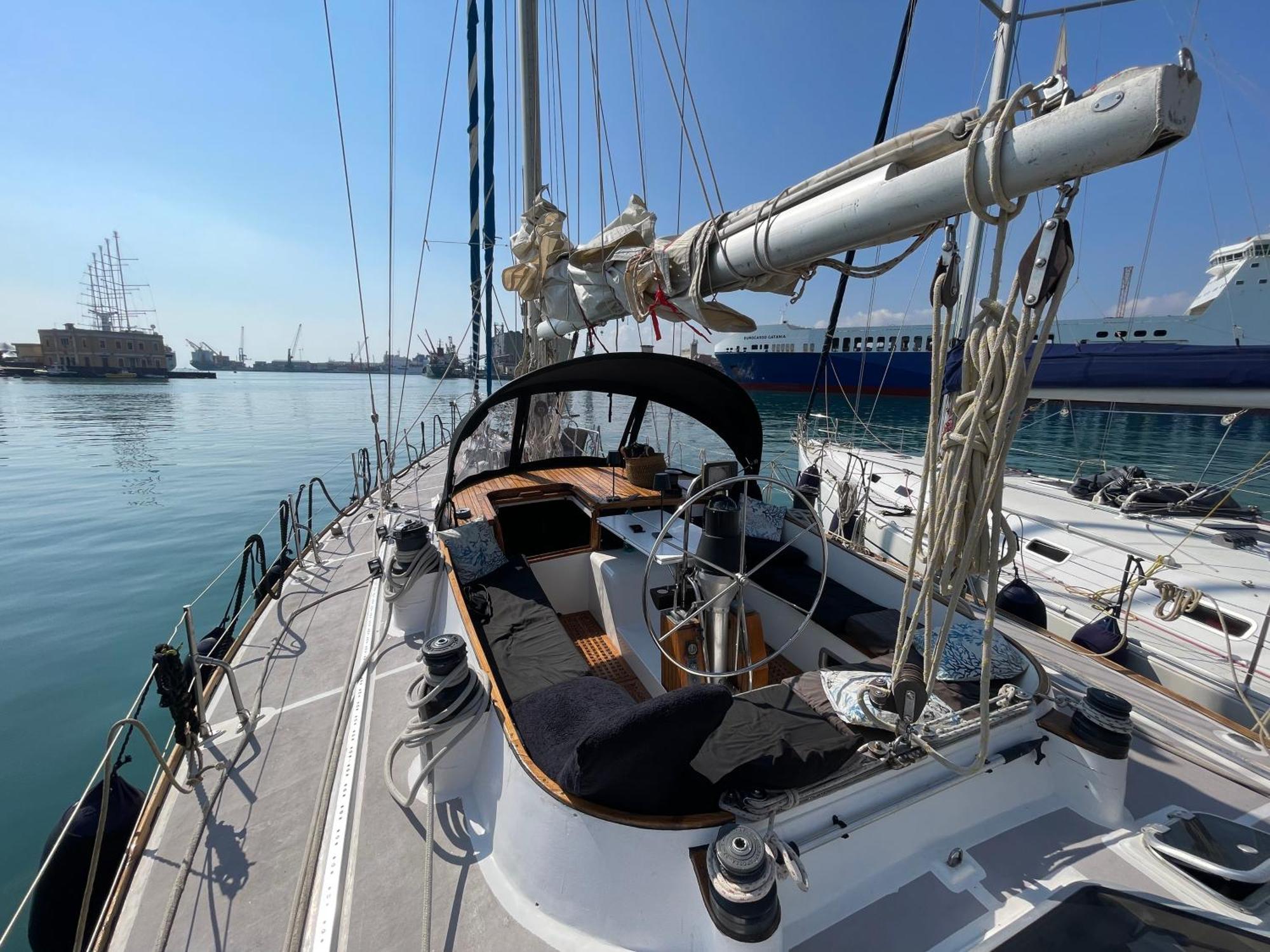 Sailboat B&B On Board Catania Exterior photo