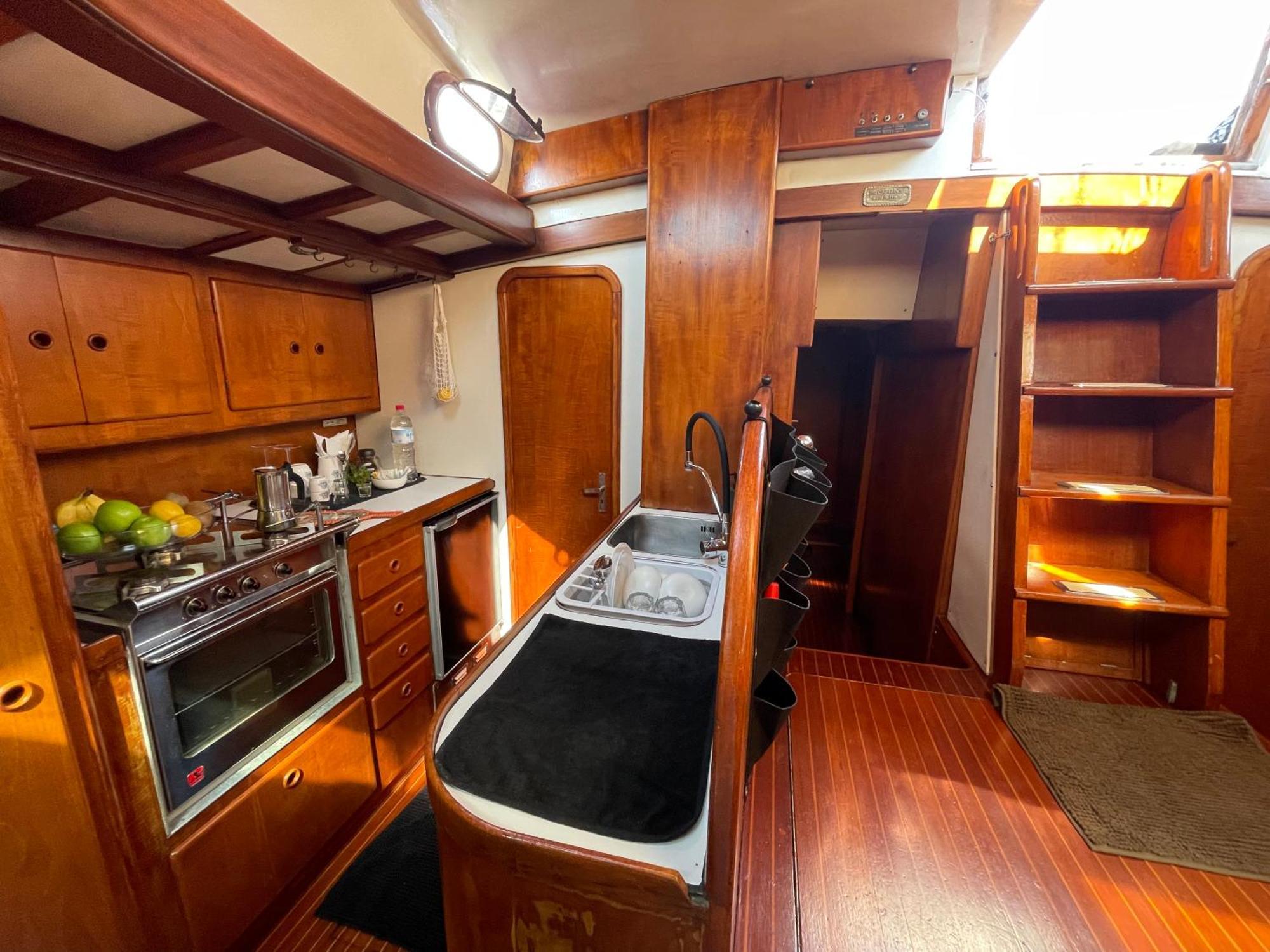 Sailboat B&B On Board Catania Exterior photo